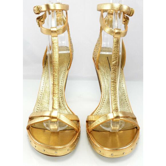 NEW $850 BURBERRY Hans Runway Studs T- Strap Leather Sandals Cone Heels 6.5 36.5 - Picture 12 of 16